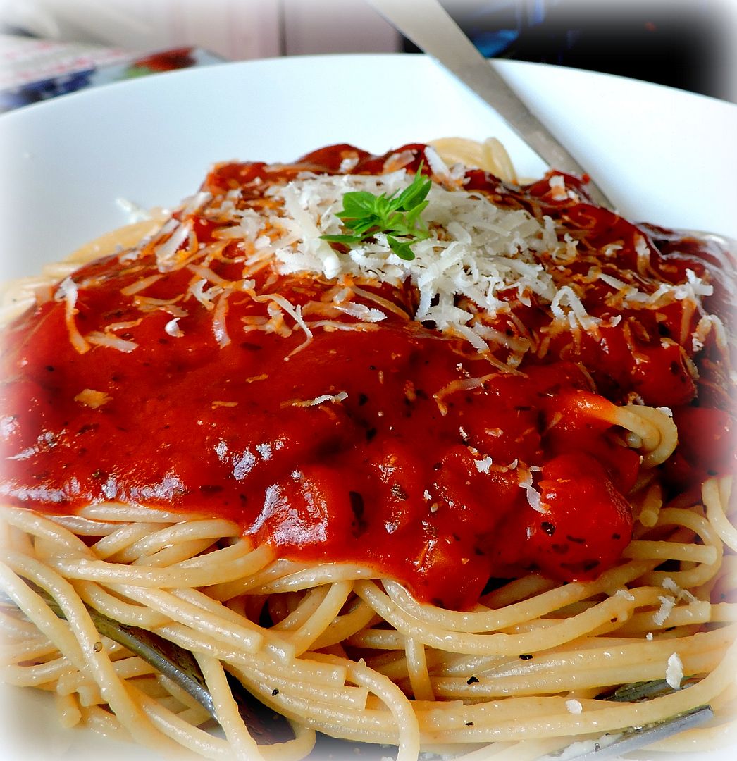 The English Kitchen Crock Pot Marinara Sauce